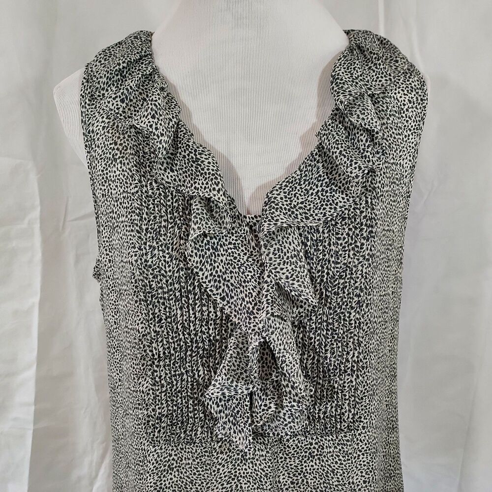 Banana Republic Monochrome Ruffle Blouse - Picture 3 of 13